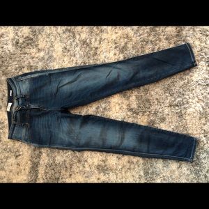 “Closed” brand skinny jeans, size 27.